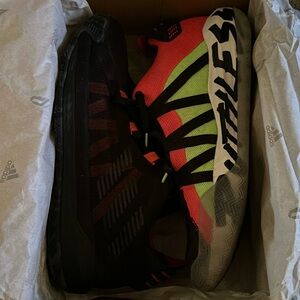 Dame 6 Basketball Shoes